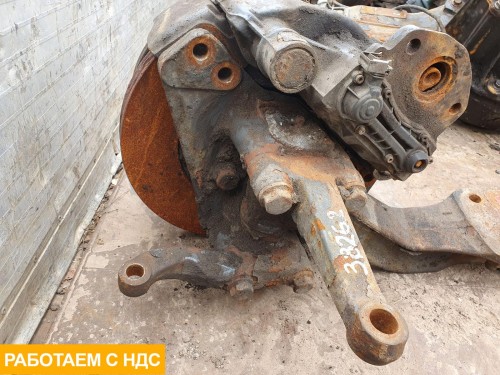 Кулак поворотный левый