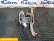 Кронштейн крепления дефлектора правый