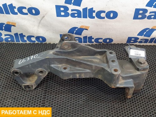 Кронштейн крепления передней рессоры правый