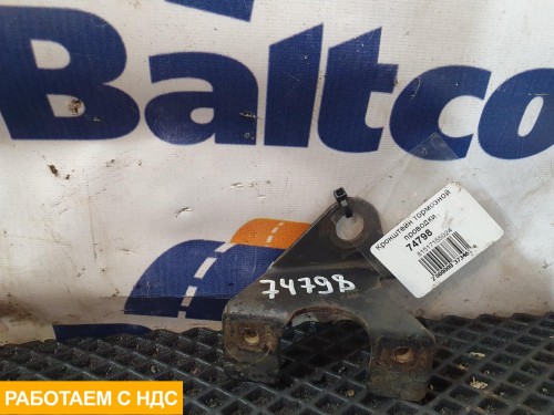 Кронштейн тормозной проводки