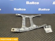 Кронштейн брызговика правый