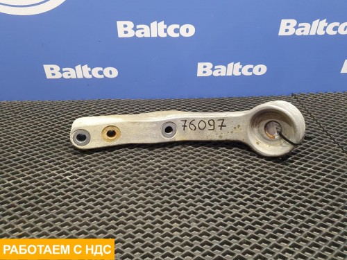 Кронштейн отводной трубы