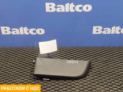 Панель стойки двери левая