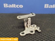 Петля двери левая